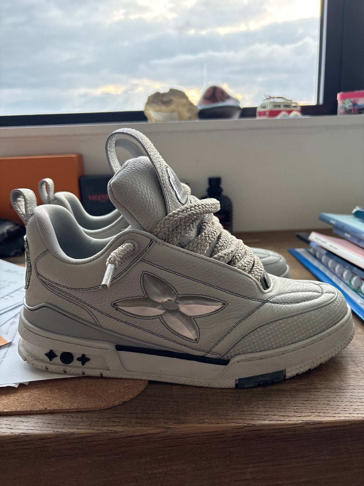 Lv skate, Vêtements | Hommes, Chaussures, Enlèvement ou Envoi, Porté, Blanc, Baskets