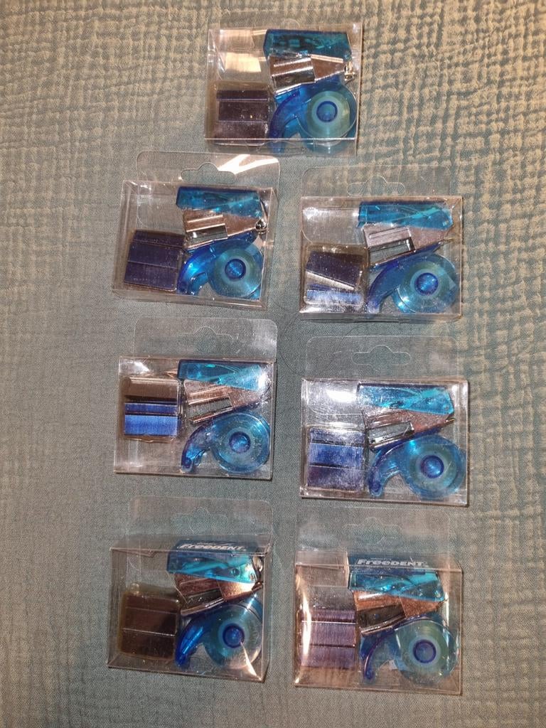 7 dozen kleverige paperclips met mini-nietmachine, Ophalen of Verzenden, Nieuw