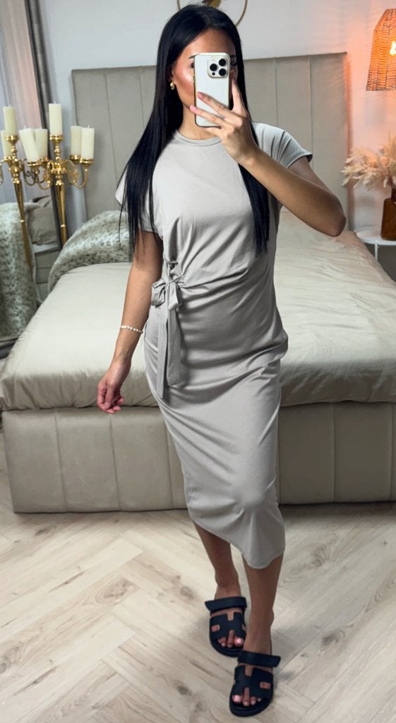 Midi Jurk met Strikdetail – Viscosemix en Stretch, Beige, Nieuw, Ophalen of Verzenden, Onder de knie