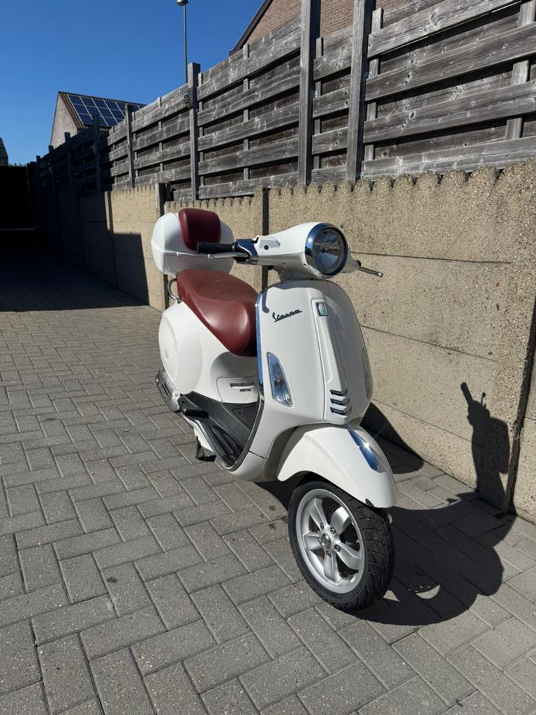 Vespa Primavera, Fietsen en Brommers, Scooters | Vespa, Gebruikt, Overige modellen, Ophalen of Verzenden, Klasse B (45 km/u)