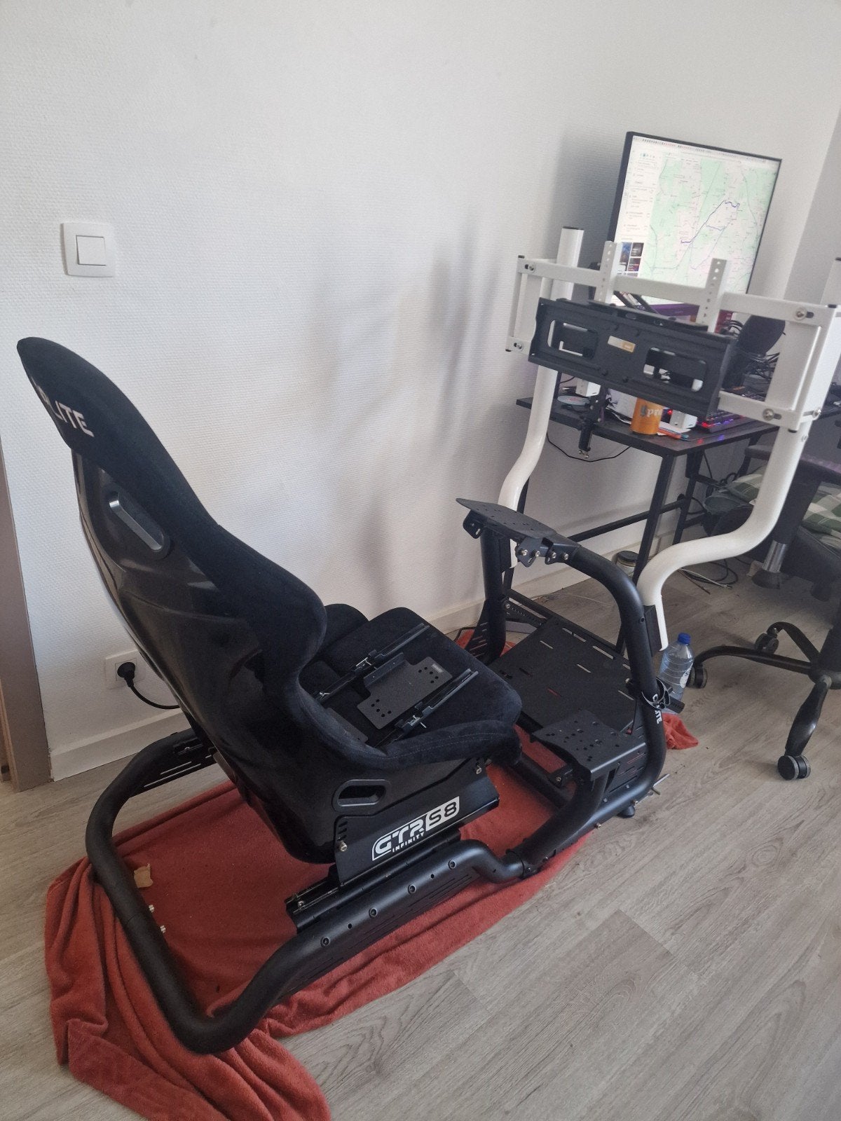 oplite gtr s8 infinity + support ecran + support shifter, Enlèvement, Support