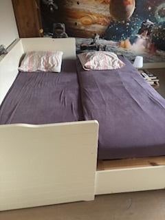 uitschuifbaar bed + matrassen, Enlèvement, Utilisé, Deux personnes, 160 cm
