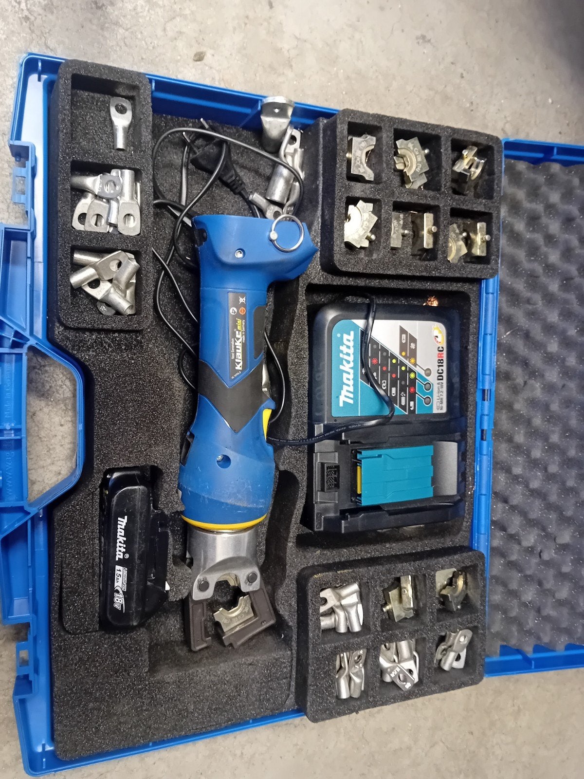 Kit d'outils de pressage et de sertissage hydrauliques Klauk, Enlèvement