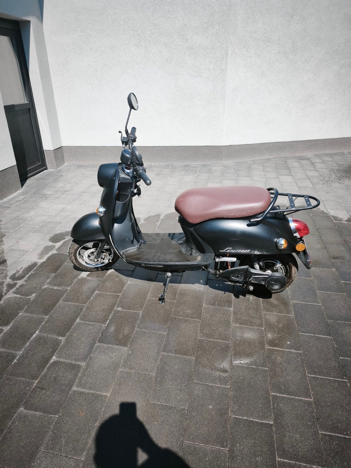 E leone scooter, Fietsen en Brommers, Snorfietsen en Snorscooters, Ophalen