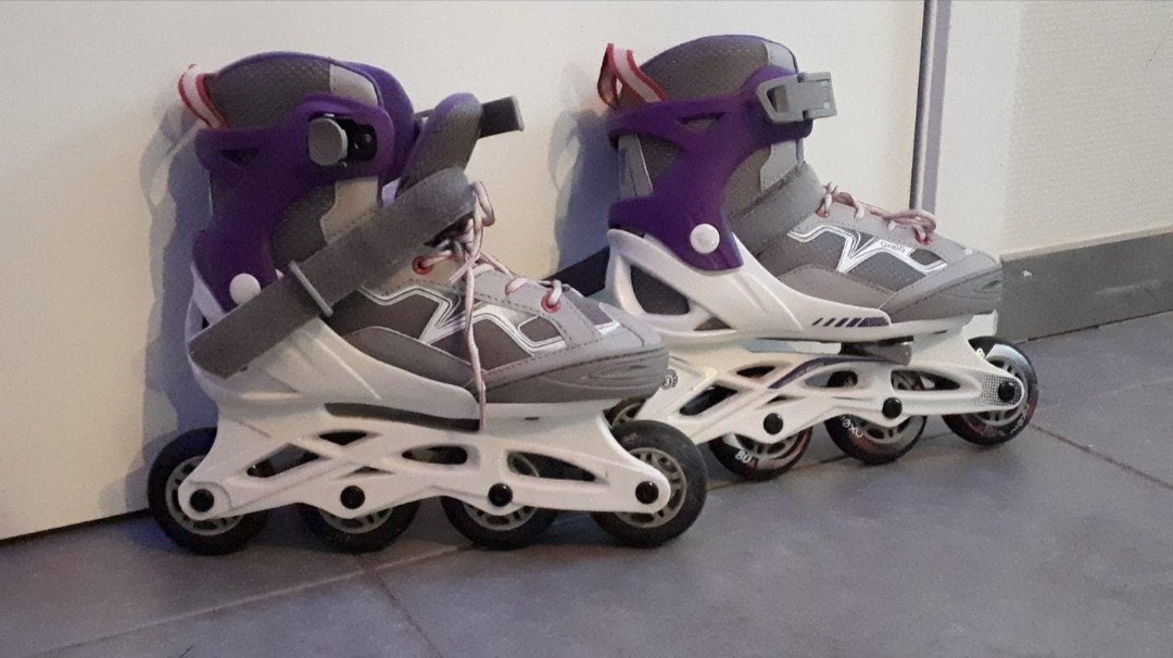 Skeelers kind maat 32-35, Verstelbaar, Kinderen, Zo goed als nieuw, Inline skates 4 wielen
