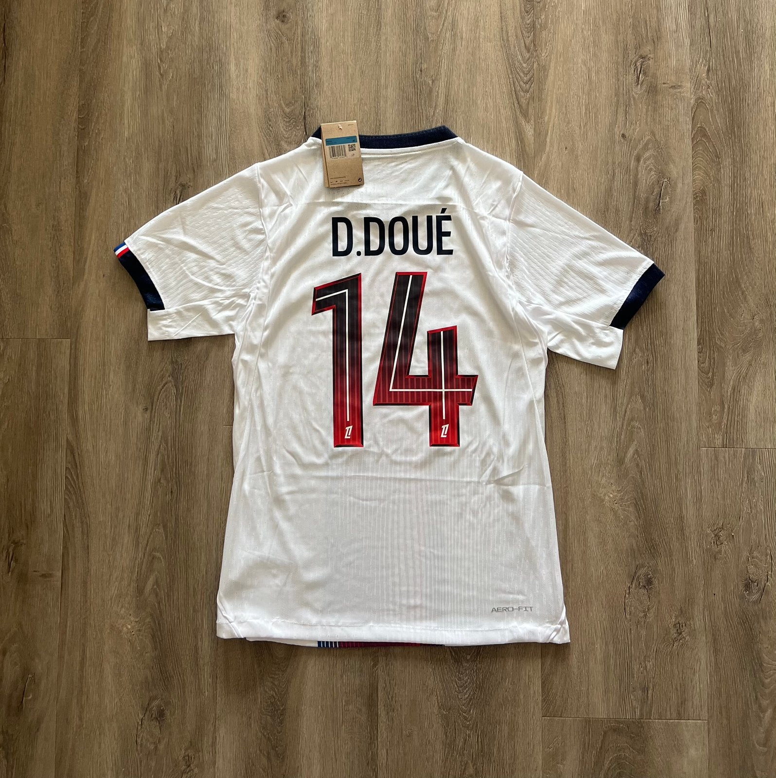 PSG uitshirt D.Doué #14 maat M Spelerversie NIEUW, Sport en Fitness, Maat M, Ophalen of Verzenden, Nieuw, Shirt