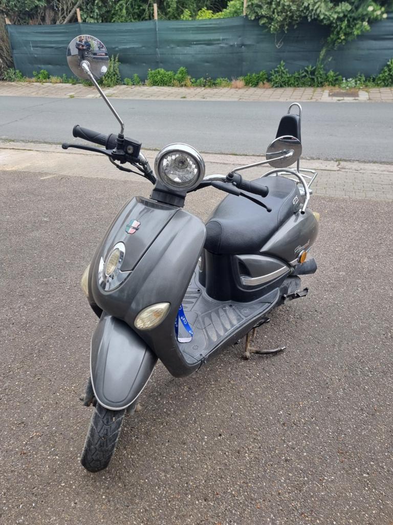Scooter GTS Piemonte klasse A, Fietsen en Brommers, Brommers | Overige merken, Ophalen