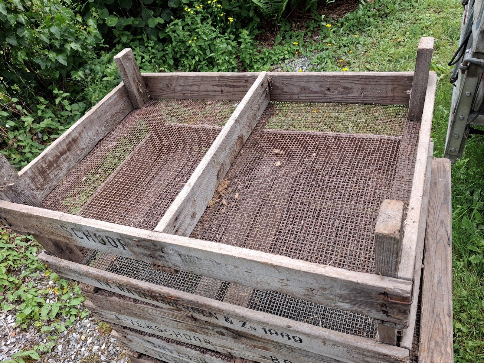 Anciennes boîtes à tulipes, boîtes à mailles des Pays-Bas, Enlèvement