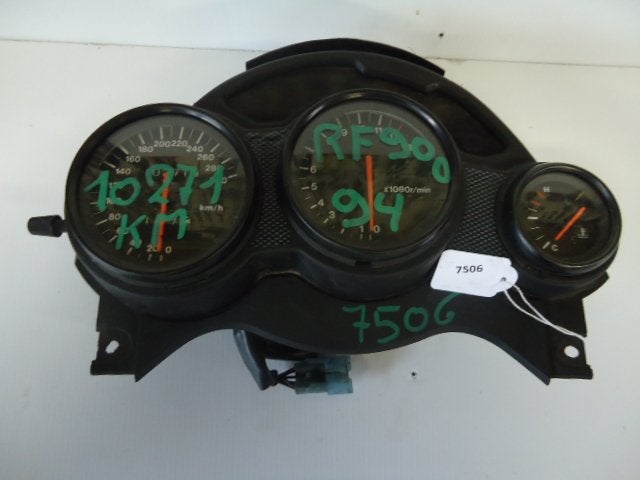 RF900 1993 - 1996 Suzuki Tellers D1-23417