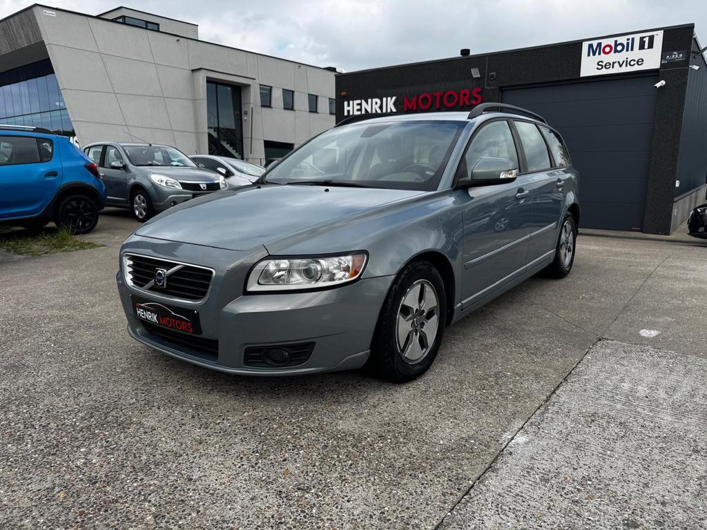 Volvo V50 1.6d •Airco• •Cruise• GARANTIE / KEURING / CARPASS, Auto's, https://public.car-pass.be/vhr/3ade290e- 3bce-48ac-9420-fe3e528e67b1