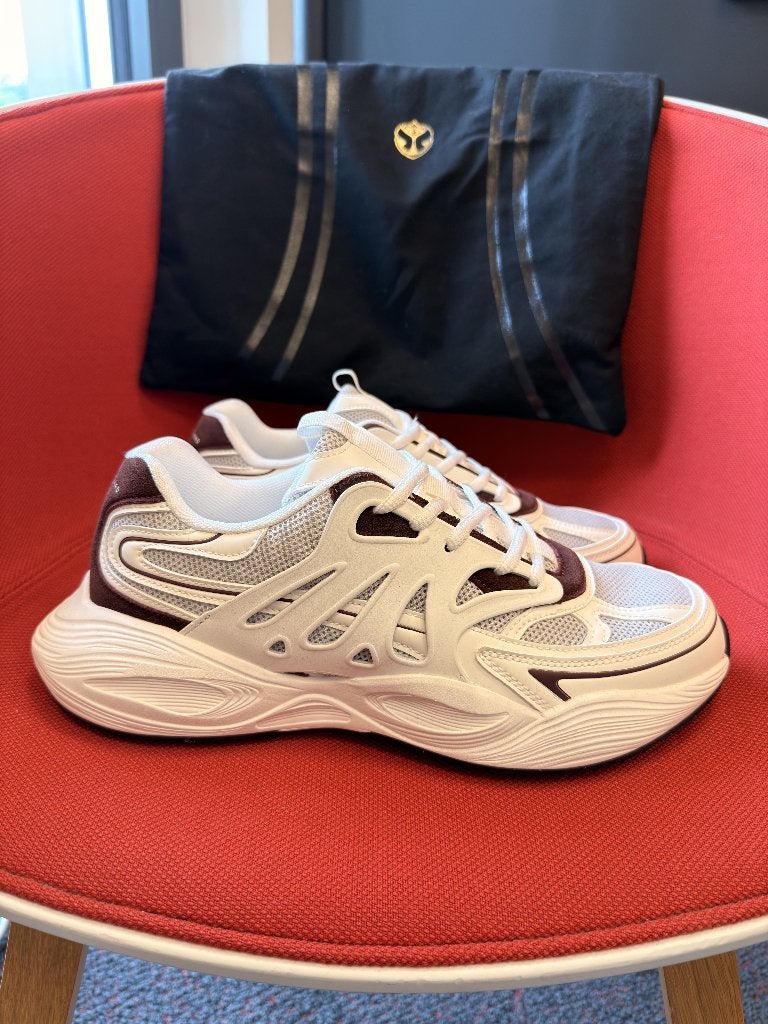 Tomorrowland WR1 Redwood Sneakers - Maat 44 - Exclusief, Tomorrowland, Wit, Nieuw, Ophalen of Verzenden
