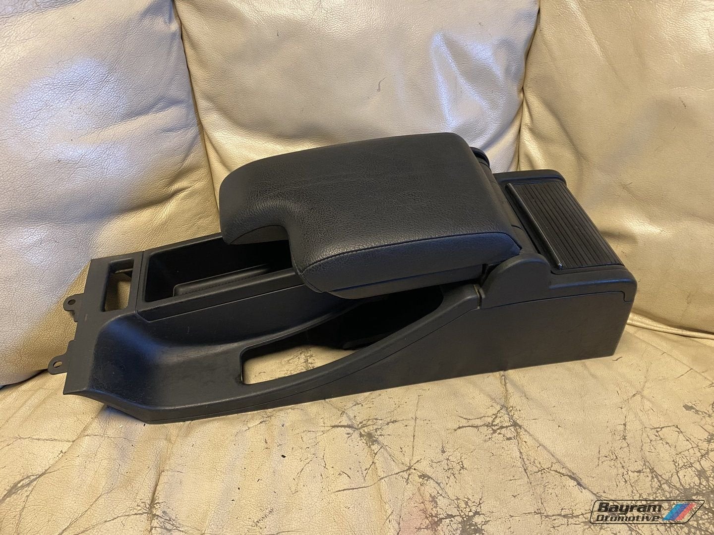 Bmw E46 armsteun sedan middenarmsteun coupe 3-serie zwart le, -, Utilisé, -, Enlèvement ou Envoi