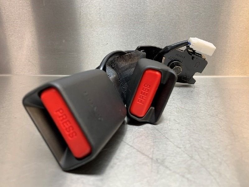 BOUCLE DE CEINTURE ARRIÈRE DROIT Hyundai Kona (OS), Utilisé, Hyundai