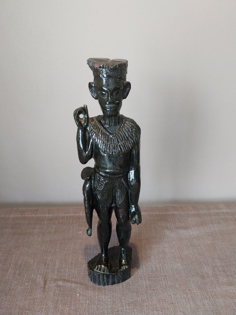 Afrikaans houten beeld - jager of krijger, Antiquités & Art, Art | Sculptures & Bois, Bois, Homme, Enlèvement, 20 - 50 cm