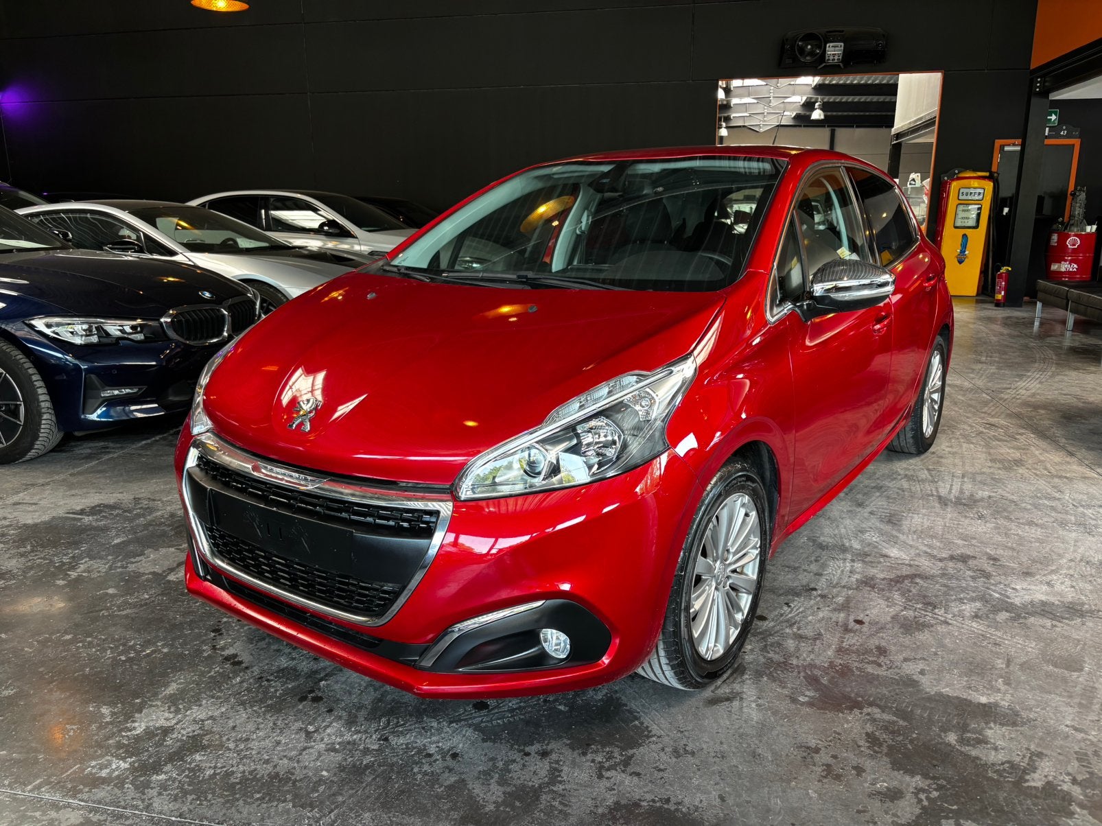 PEUGEOT 208 / AUTOMATIQUE / 12 MOIS DE GARANTIE, Rouge, Achat, Entreprise, Entretenue par le concessionnaire