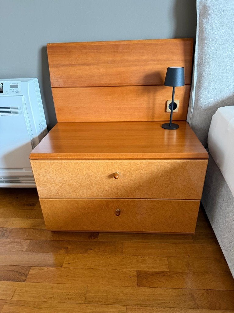 2 Hulsta kersenhouten nachtkastjes te koop, 70 cm ou plus, 65 cm ou plus, Comme neuf, Enlèvement