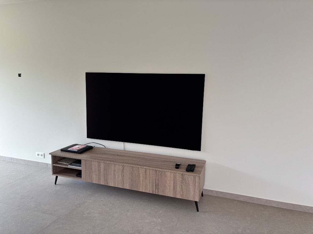 Zeer kwalitatief tv meubel, Ophalen, 150 tot 200 cm, Zo goed als nieuw, Minder dan 100 cm