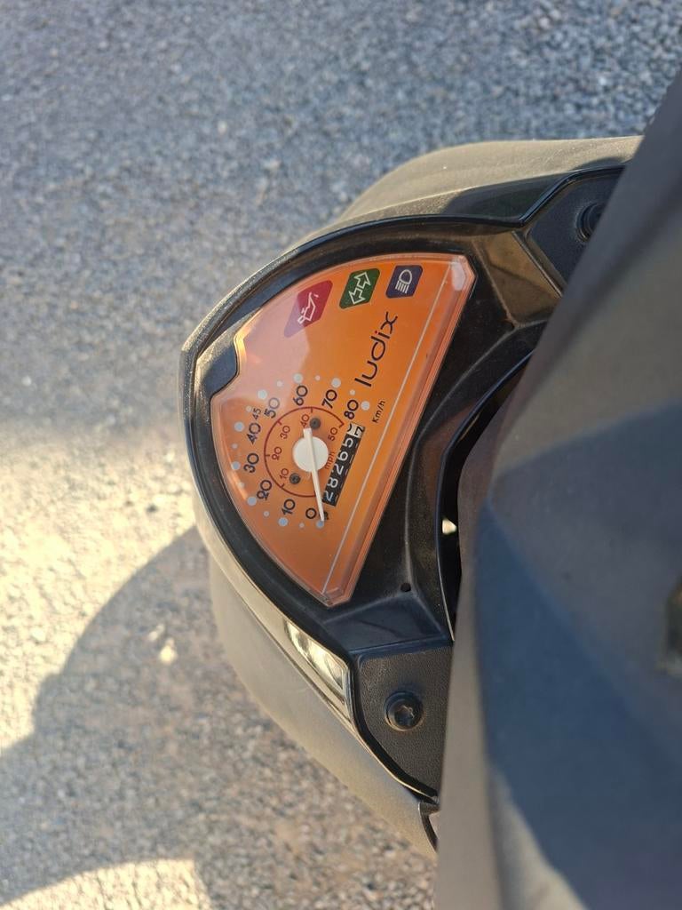Peugeot ludix 50cc a klasse, Fietsen en Brommers, Ophalen