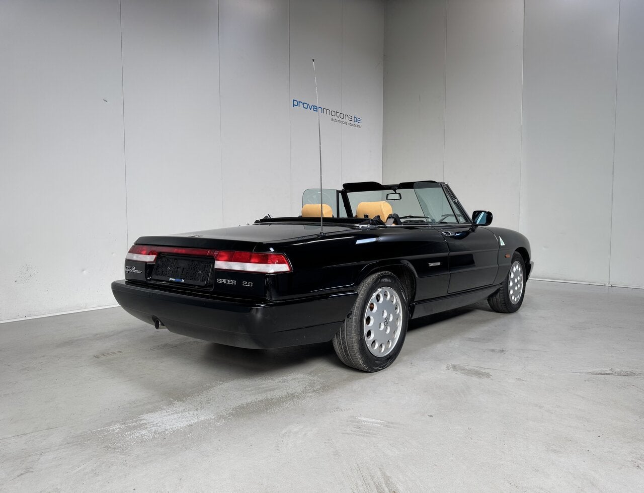 Alfa Romeo Spider 2.0 Benzine Man. - Cabrio - Radio - Goede, Auto's, Alfa Romeo, 0 kg, Spider, Zwart, Bruin