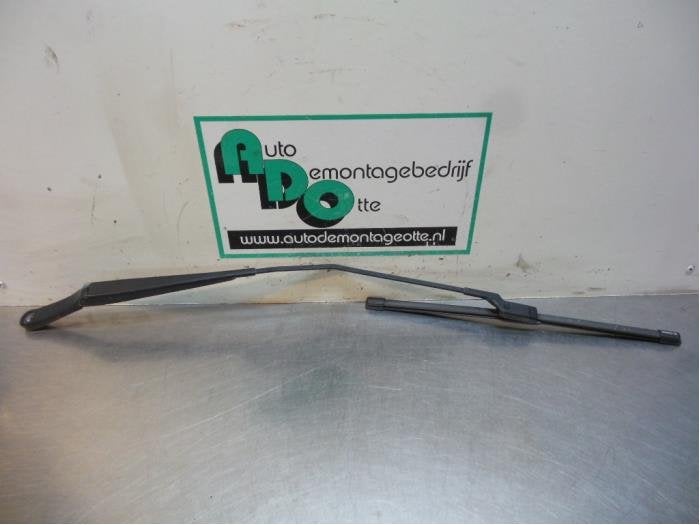 Ruitenwisserarm voor van een Volkswagen Caddy (Caddy 04-), Gebruikt, -, Volkswagen, -