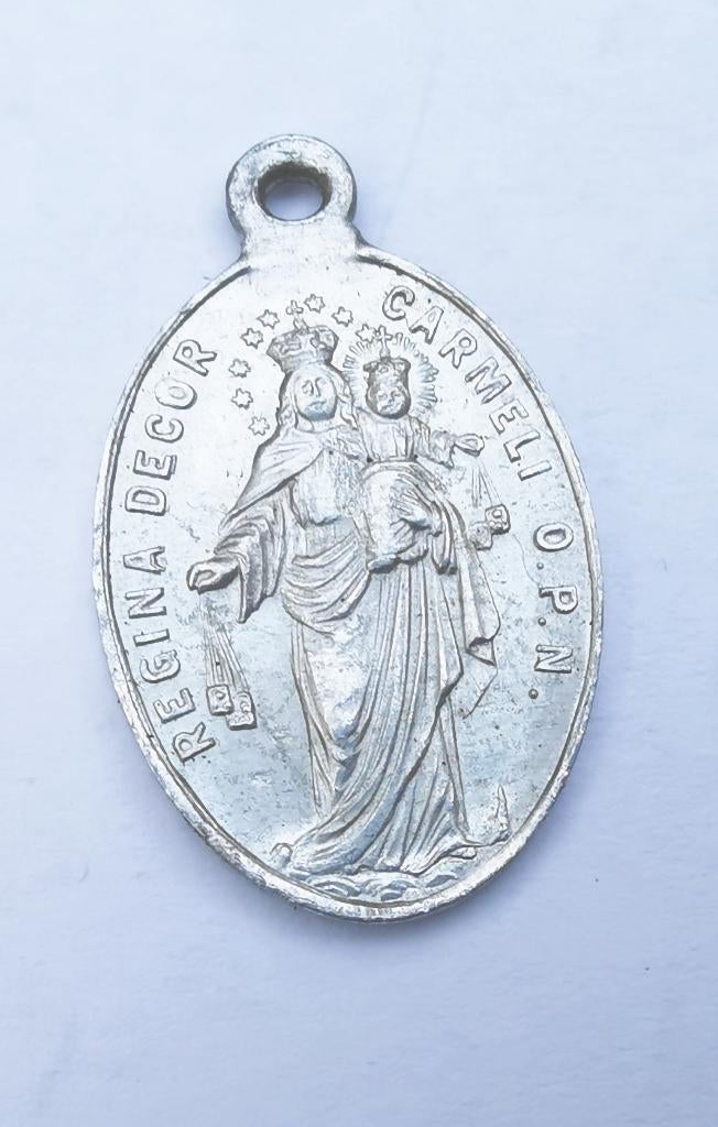 medaillon scapulier hanger Virgo Carmeli Cor Jesu medalie, Verzamelen, Religie, Zo goed als nieuw, Christendom | Katholiek, Sieraad