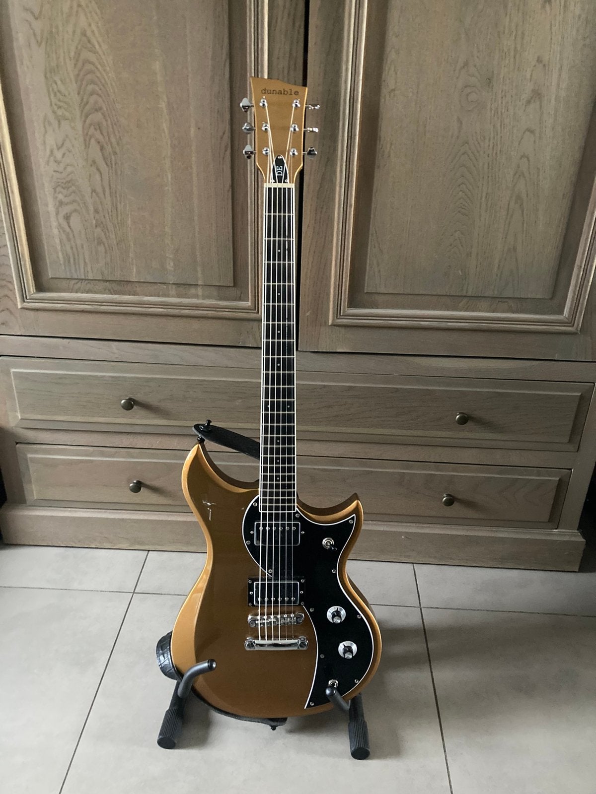 Dunable Cyclops De, Musique & Instruments, Instruments à corde | Guitares | Basses, Enlèvement, Comme neuf