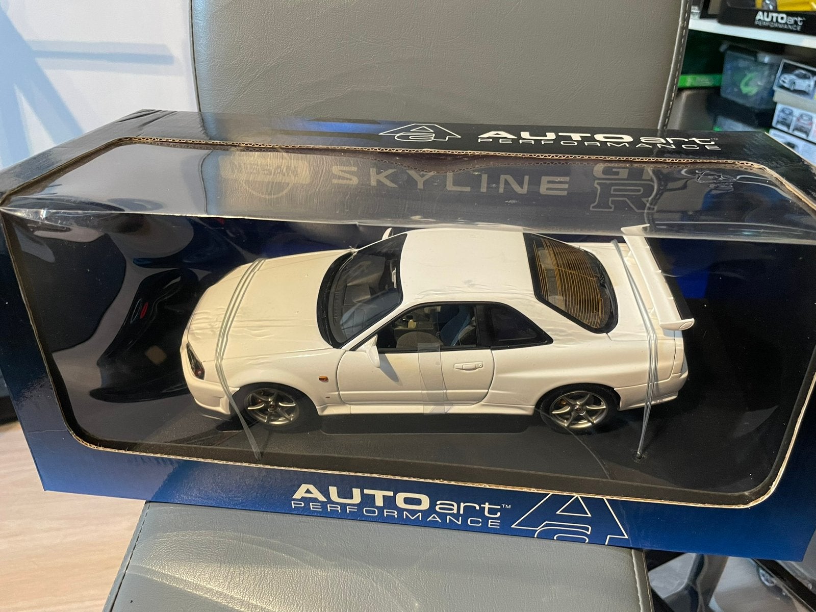 Autoart Nissan Gtr, Hobby en Vrije tijd, Modelauto's | 1:18, Ophalen of Verzenden, Nieuw, Auto, Autoart
