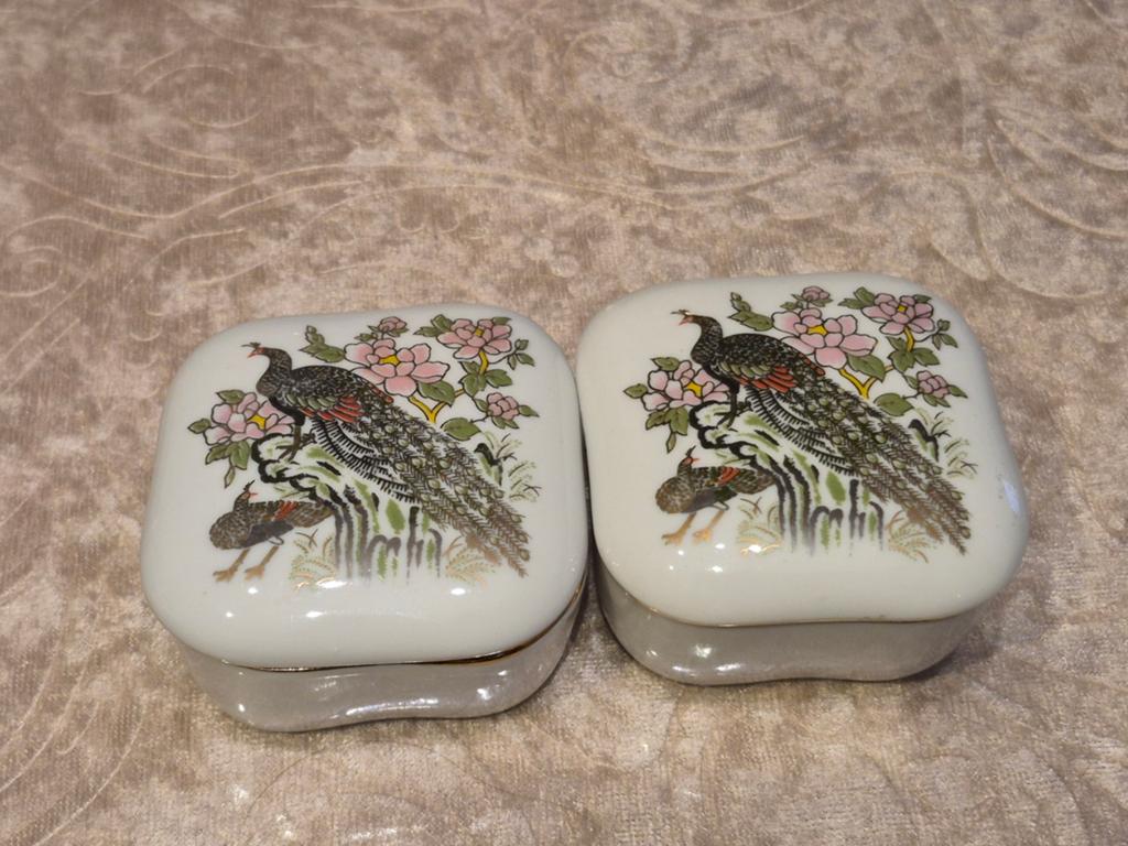 Vintage porseleinen made Taiwan, Ophalen of Verzenden, Wit