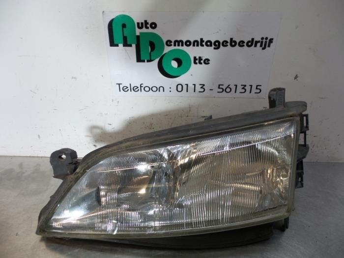 Phare gauche d'un Opel Vectra (Vectra B 95-), -, Opel, 3 mois de garantie, Utilisé