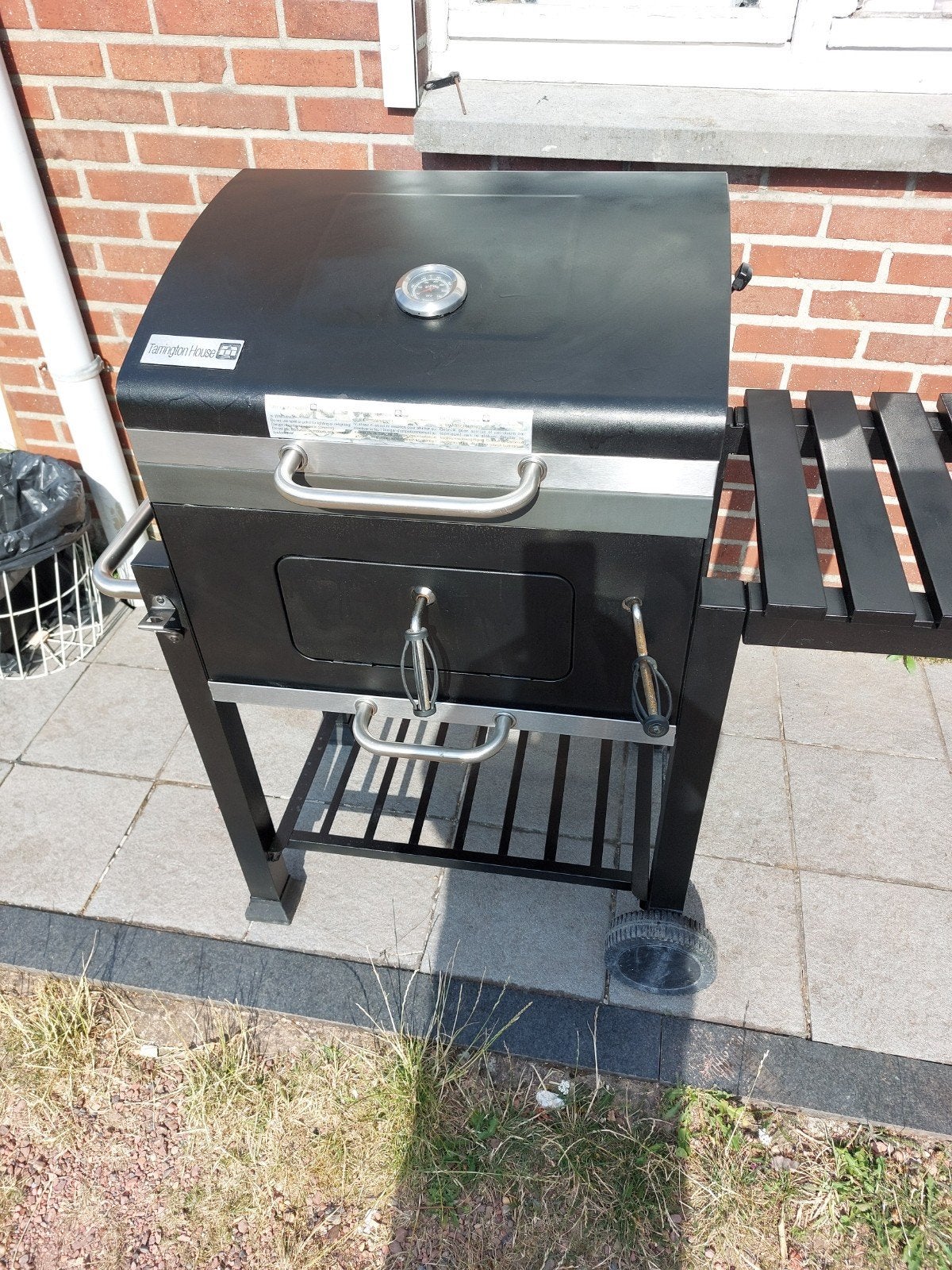 Houtskoolbarbecue met thermometer – Zeer goede staat, Ophalen of Verzenden