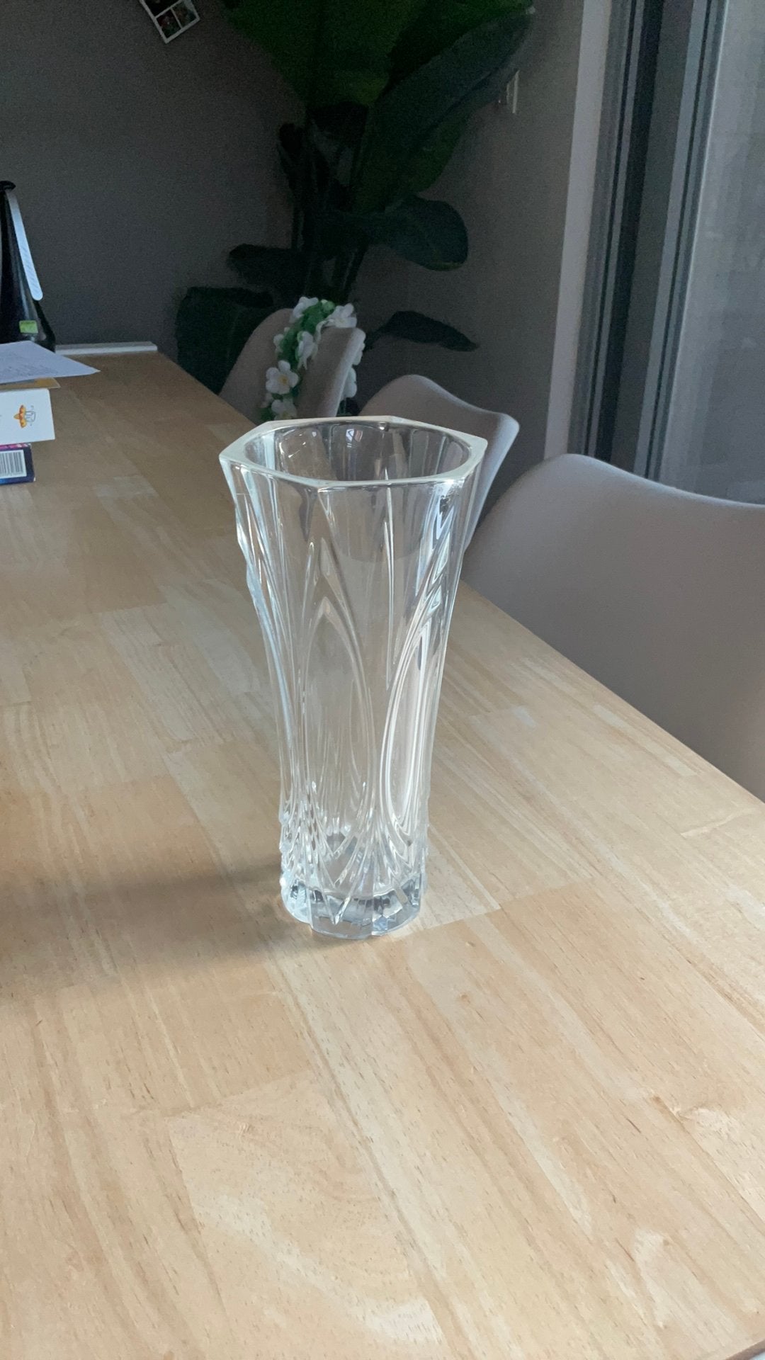 Vaas in glas, 24 cm hoog, Huis en Inrichting, Woonaccessoires | Vazen, 24 cm, Gebruikt, Transparant, Ophalen of Verzenden