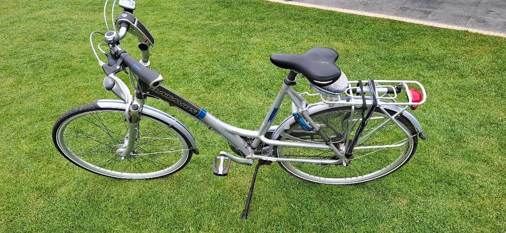 Damesfiets batavus, Fietsen en Brommers, Ophalen, Gebruikt, Versnellingen, Batavus