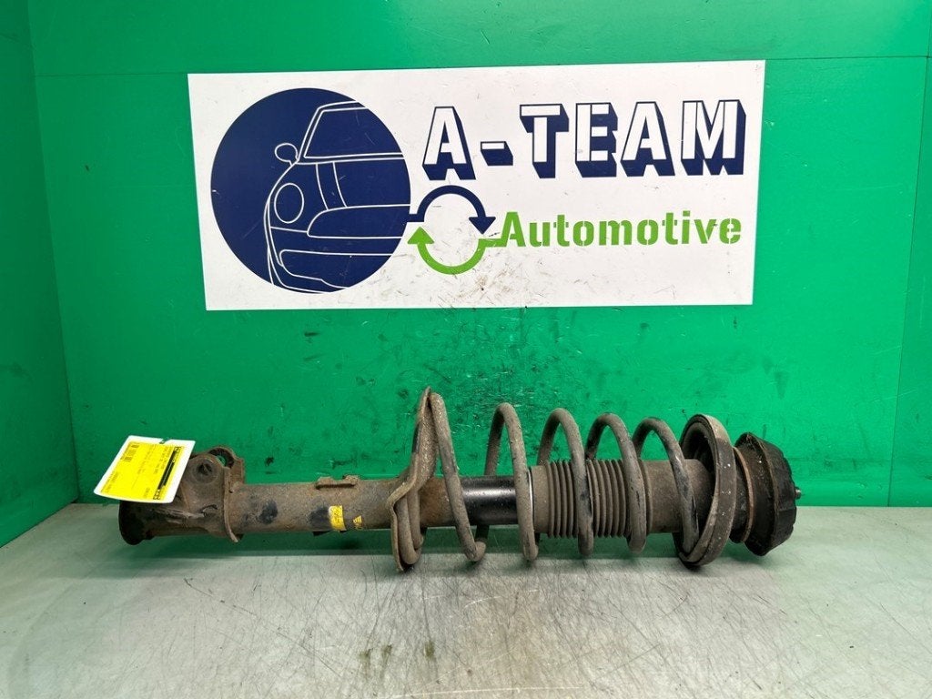 AMORTISSEUR OU ABSORBEUR DE CHOC AVANT GAUCHE Suzuki, Suzuki-Allee 7
64625  Bensheim, DE, Suzuki Deutschland GmbH, Kontakt@suzuki.de