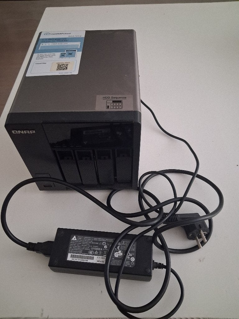 QNAP TS-420 (4BAY NAS SERVER), Informatique & Logiciels, NAS, Enlèvement ou Envoi