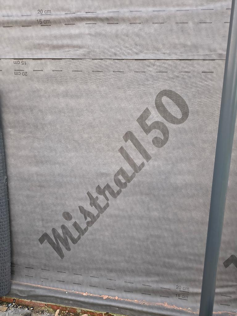 Onderdak Mistral 150 +-25 M2 nieuw op rol, Bricolage & Construction, Tuiles & Revêtements de toit, Autres couleurs, Enlèvement