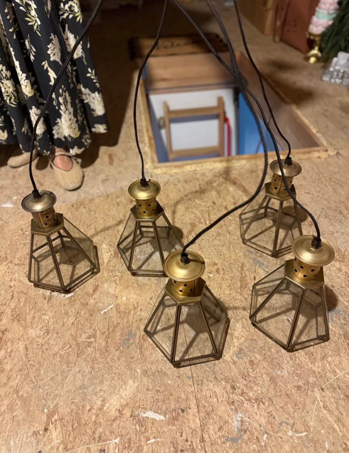 Goudkleurige hanglamp Juntoo home (nieuw!), Ophalen, Zo goed als nieuw