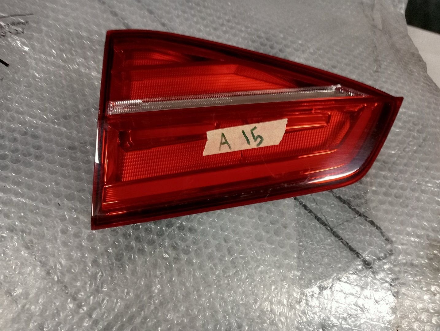 JETTA 5C LIFT RECHTS RECHTSBINNEN LED Achterlicht 5C6945308H, Auto-onderdelen, Gebruikt, -, Volkswagen, -