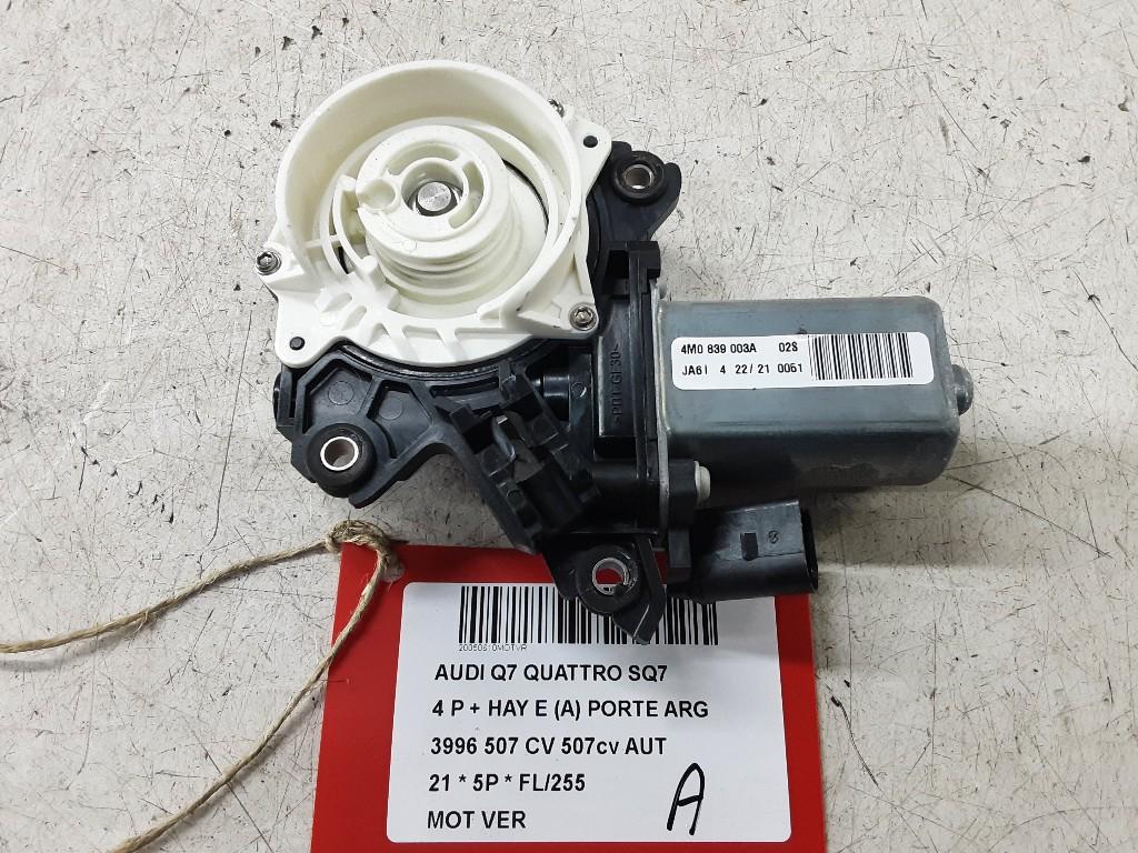 CENTRALE VERGRENDELING MOTOR SQ7 (4MB / 4MG) (4M0839003A), Gebruikt, Mevr. I. Hauben, Audi, Rue de l'Espoir 34 34
4030  GRIVEGNÉE, BE