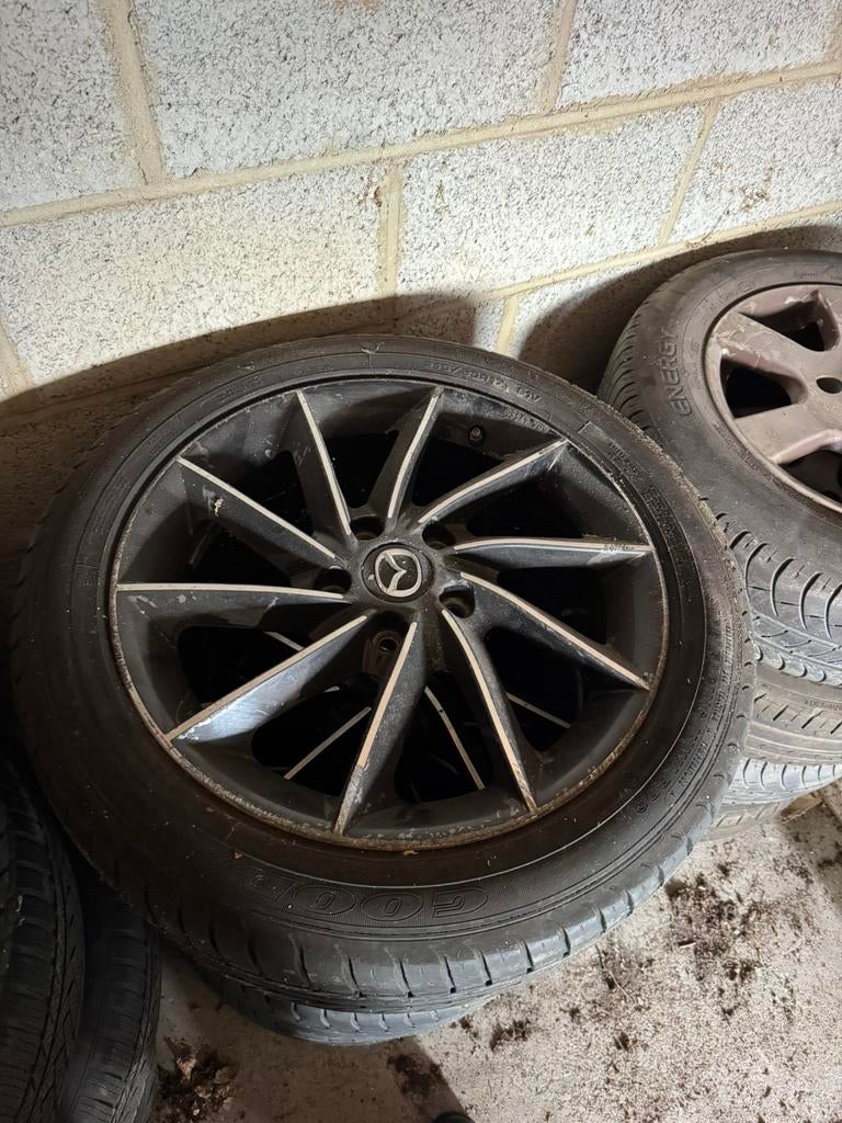 Pneus goodyears  avev jantes pour 175/50/r17, Pneus et Jantes, 215 mm, Véhicule de tourisme, Pneus été