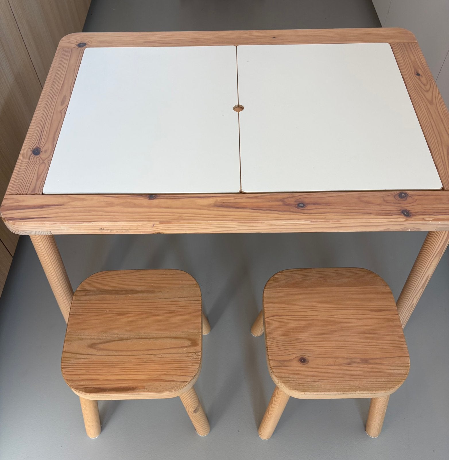 Ikea flisat kindertafel en kinderkrukken, Kinderen en Baby's, Speelgoed | Speeltafels, Ophalen, Gebruikt