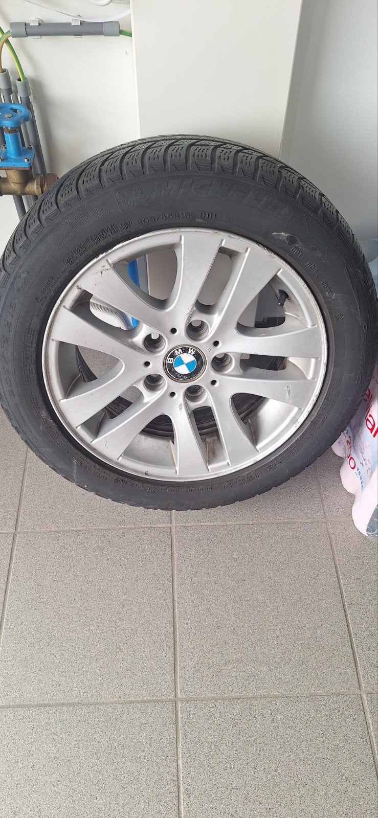 bmw band met velg maat 205/55 R16, Autos : Pièces & Accessoires, Pneus & Jantes, Enlèvement