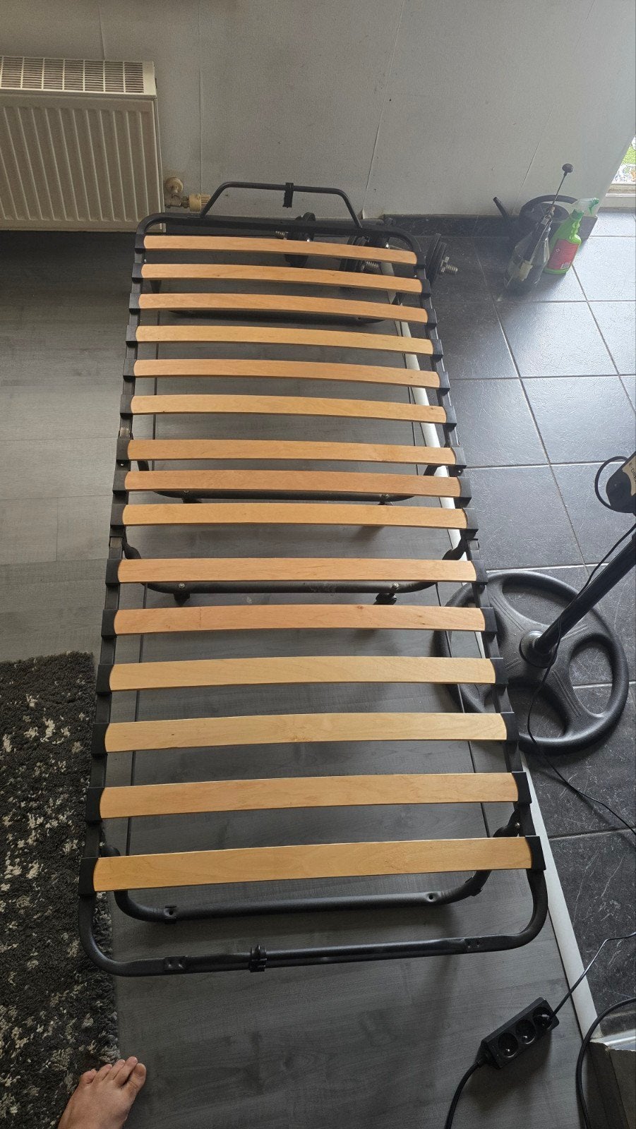 Plooibed / vouwbed met lattenbodem (80x190 cm), 190 cm ou moins, Noir, Une personne, Comme neuf
