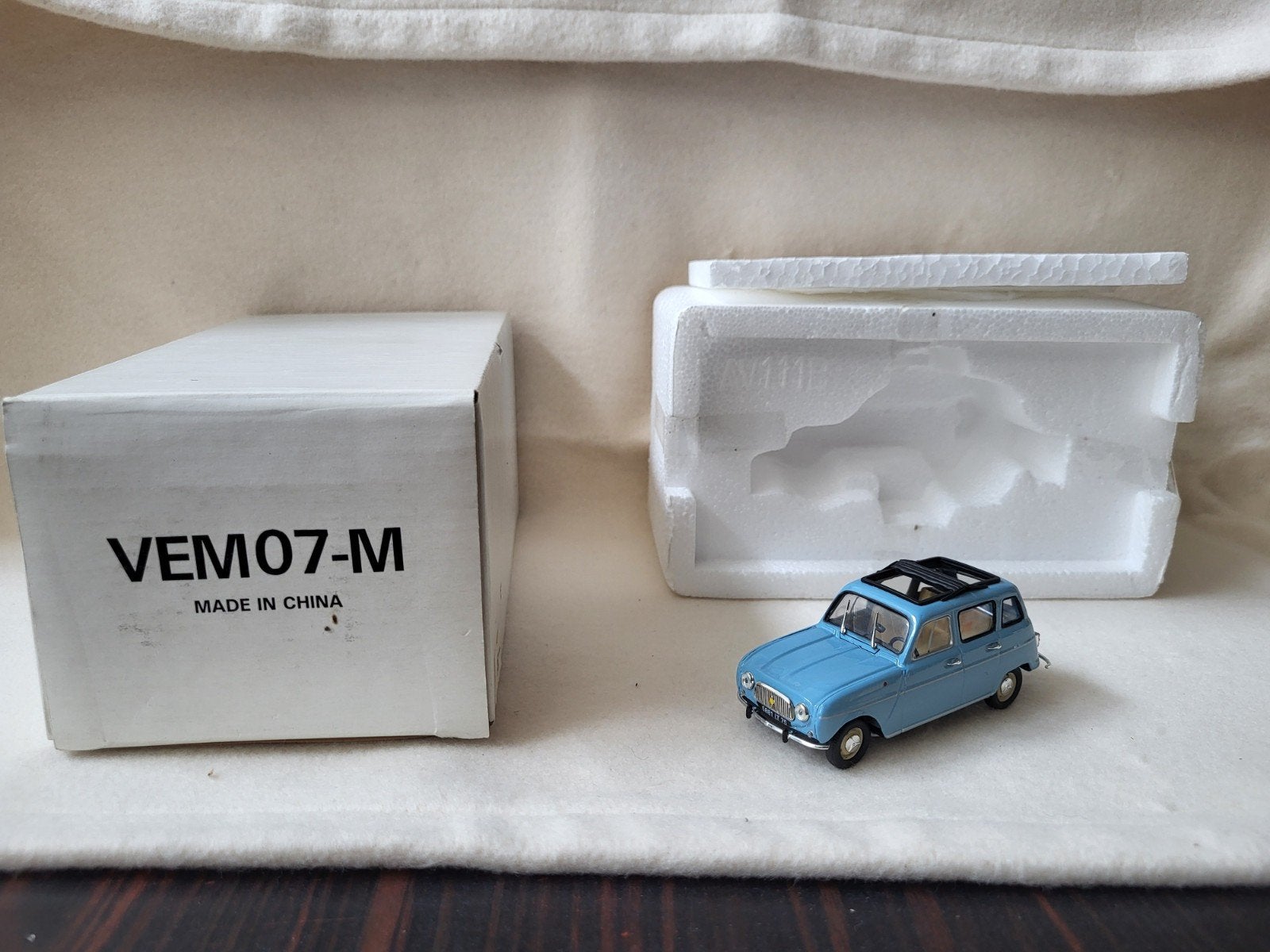 Matchbox Dinky VEM07-M 1962 Renault 4M, Enlèvement ou Envoi, Matchbox