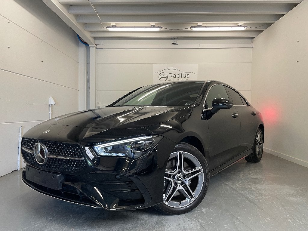 Mercedes-Benz - CLA250e - AMG line - Plug-In, Verwarmde buitenspiegels, Zwart, Bedrijf, 5 zetels