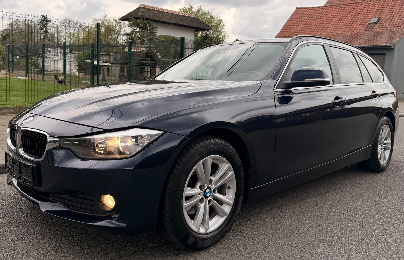 BMW 316 dA Touring, Autos, BMW, Cuir, Achat, Noir, 5 portes