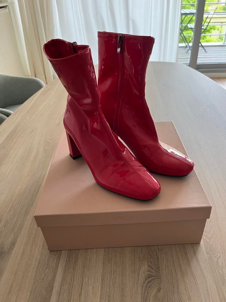Rode laarsjes Bershka maat 39, Kleding | Dames, Ophalen of Verzenden, Zo goed als nieuw