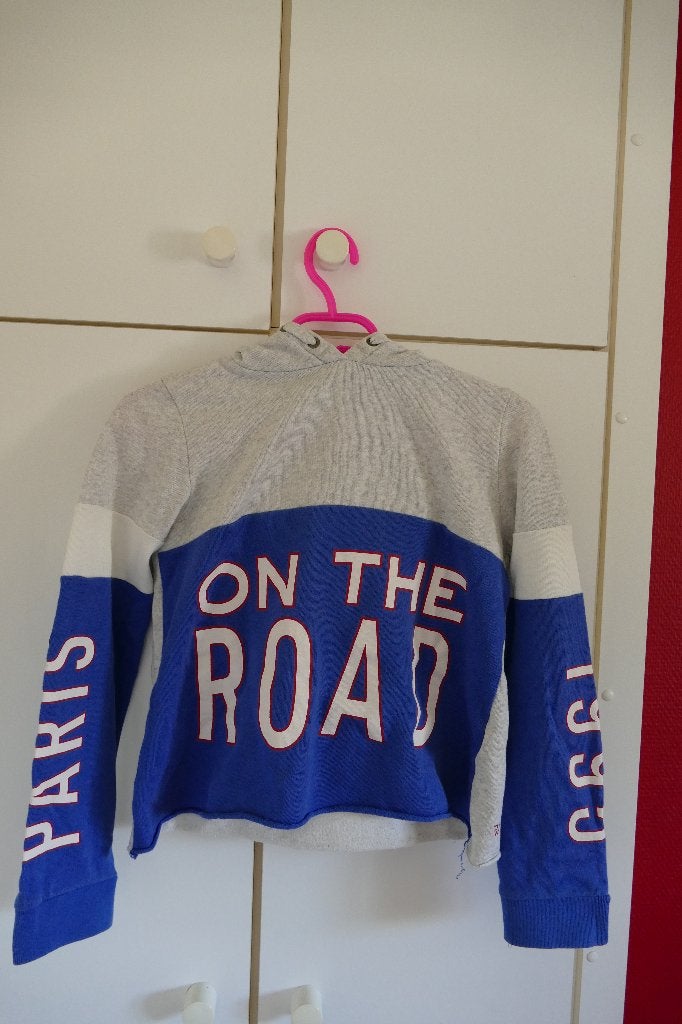 sweater: River Woods: 10 jaar, Enfants & Bébés, Enlèvement ou Envoi, Pull ou Veste, Comme neuf, River Woods...
