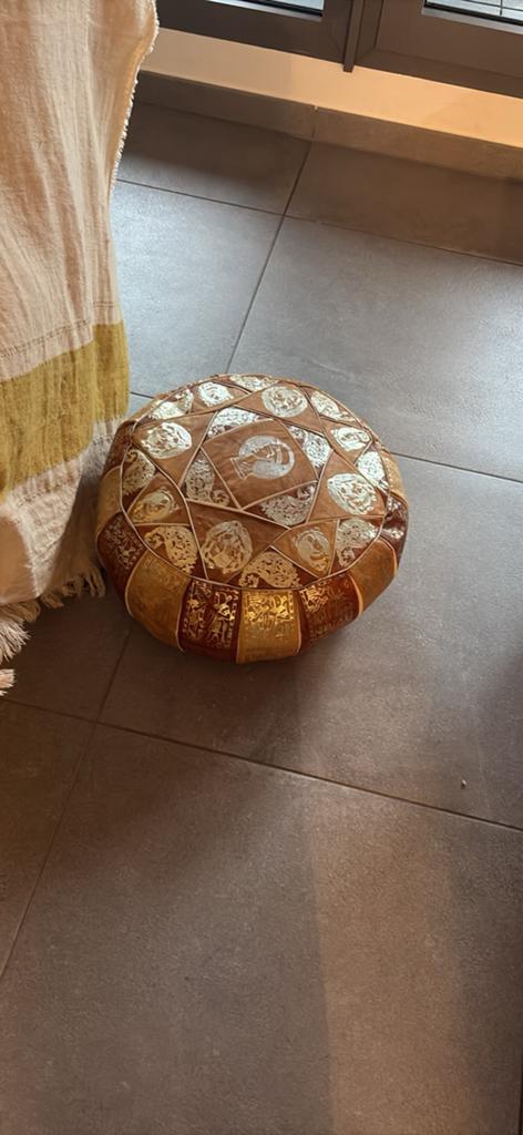 Poef met marrokaans design, Huis en Inrichting, Ophalen, Zo goed als nieuw