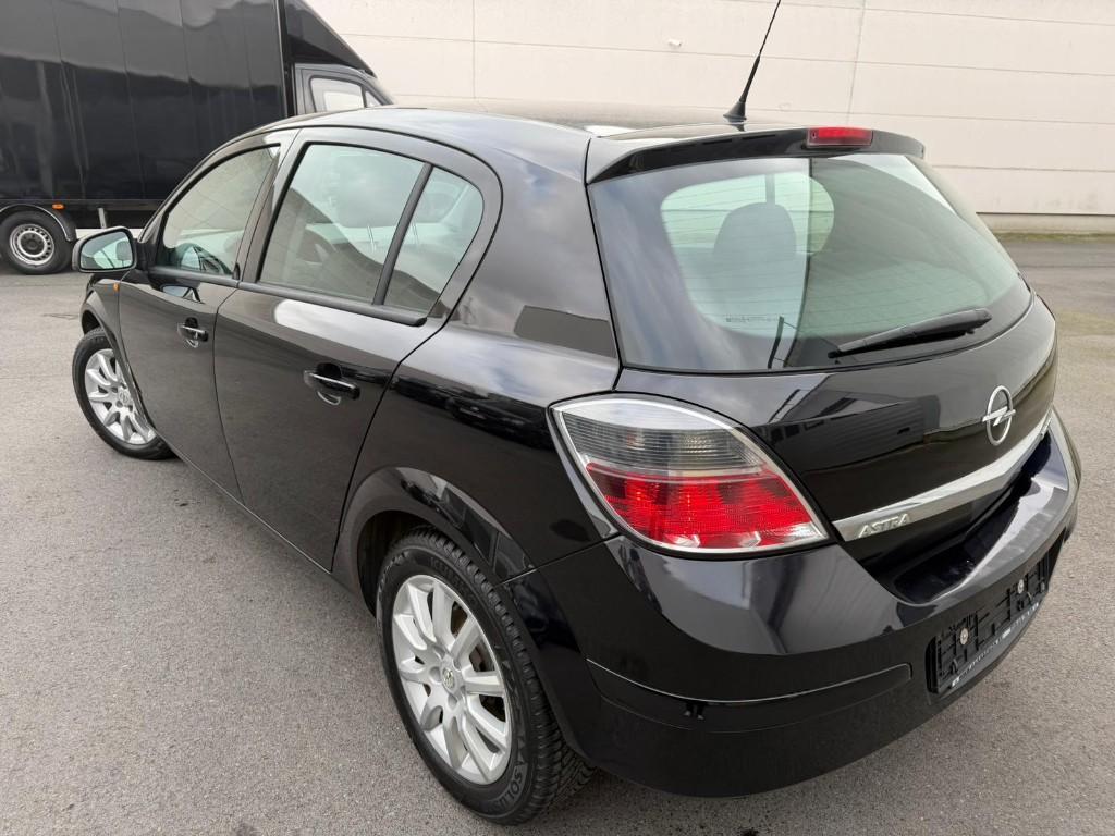 Opel Astra 1.7CDTI 81kW Euro 5 Année 02/2011, 139.000km, Alarme, Euro 5, Achat, Entreprise