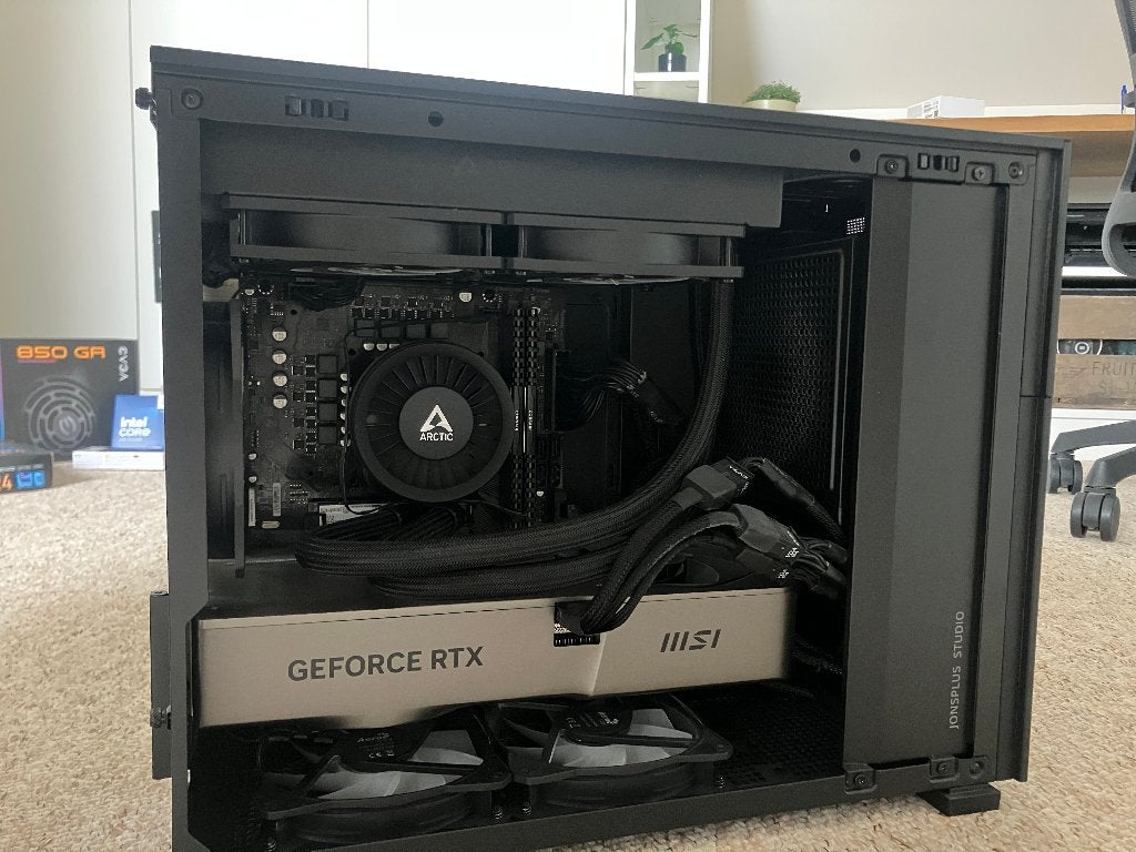 High-end Gaming PC – RTX 4080 SUPER 16GB – i7-14700KF, Enlèvement, Comme neuf
